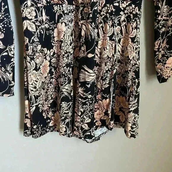 Urban Outfitters Long Sleeve Floral Print Romper‎ Size XS - Picture 7 of 14